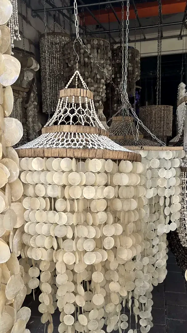 Cahaya capiz shell pendant lamp — photo 1