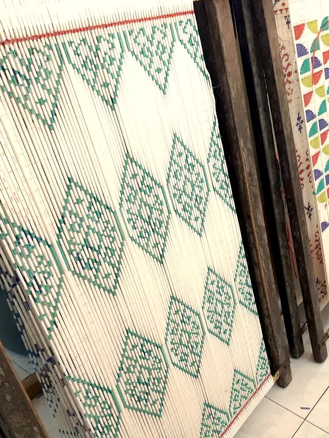 Handwoven endek table runner from Sidemen — photo 1