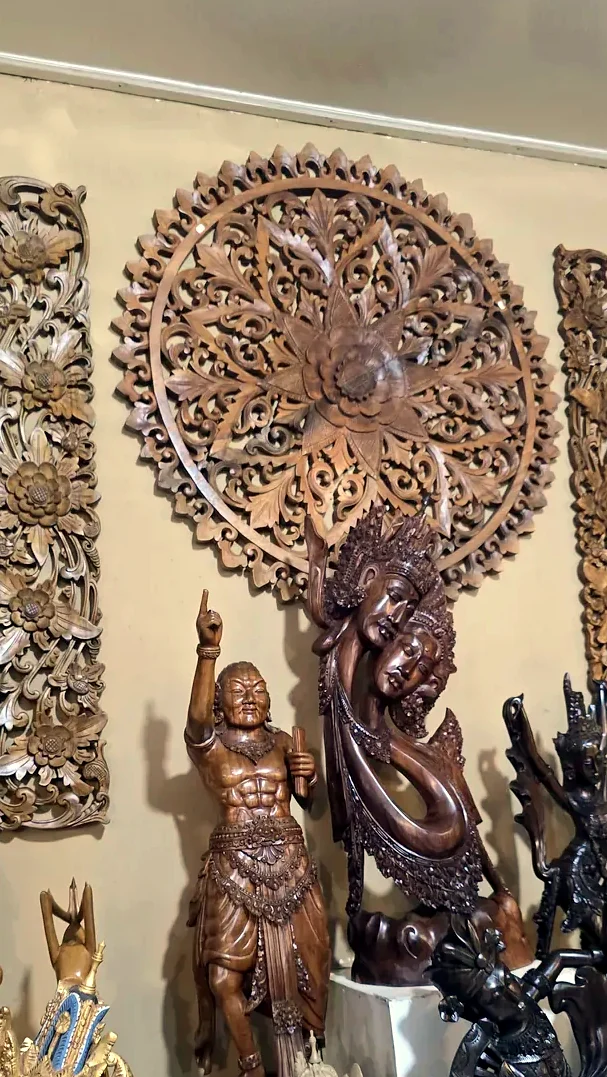 I Wayan Latra — Karya Mas — pracownia, Mas, Gianyar, Bali